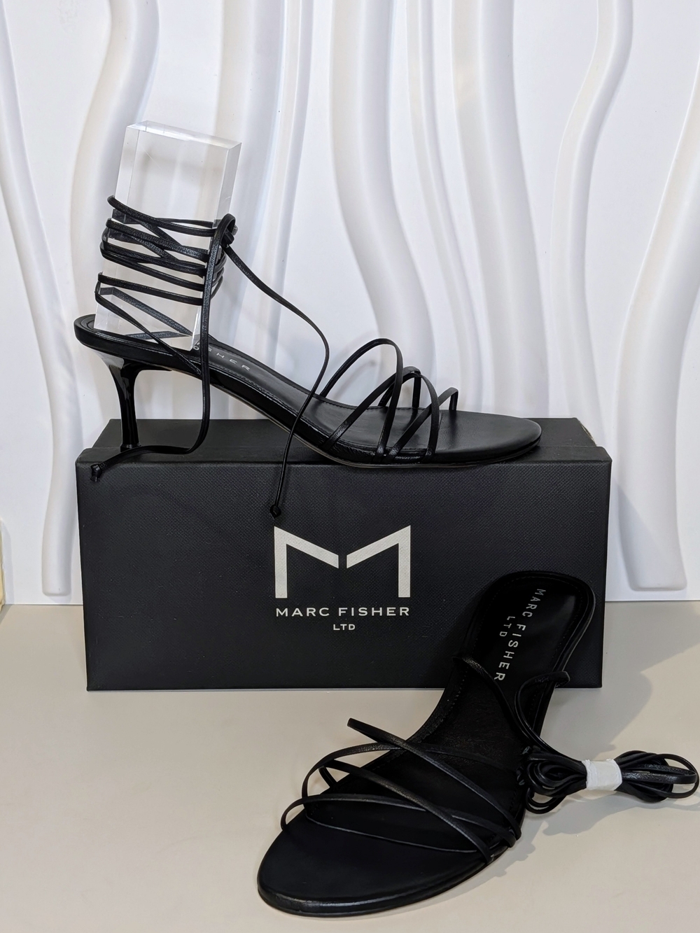 NIB Marc Fisher LTD Gineva Black Leather Ankle Wrap Kitten Heel Sandals Size 8